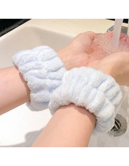 IAM Anti-Drip Facial Cleansing Fists x2